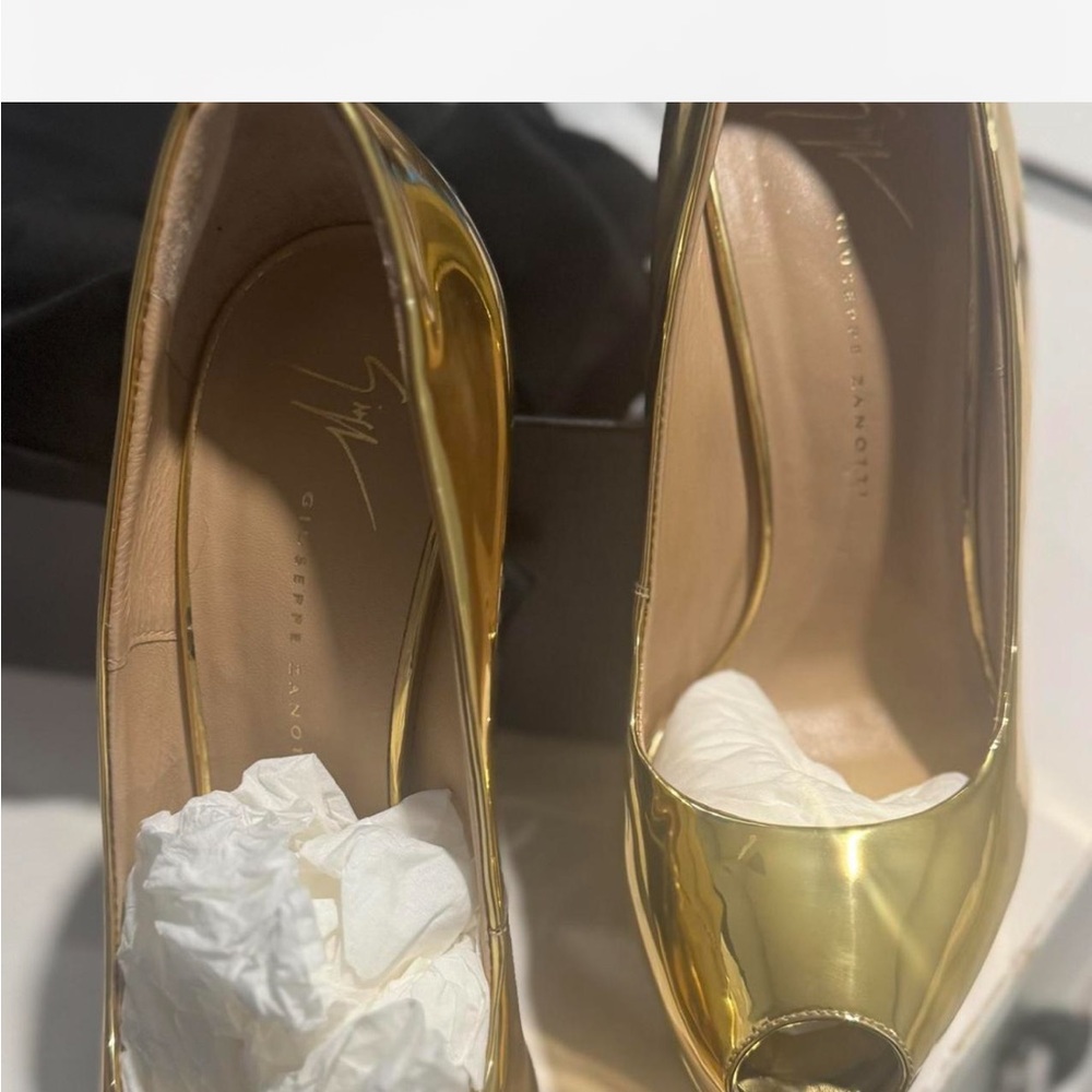 Giuseppe Zanotti Metallic Gold Heels - Picture 6 of 9